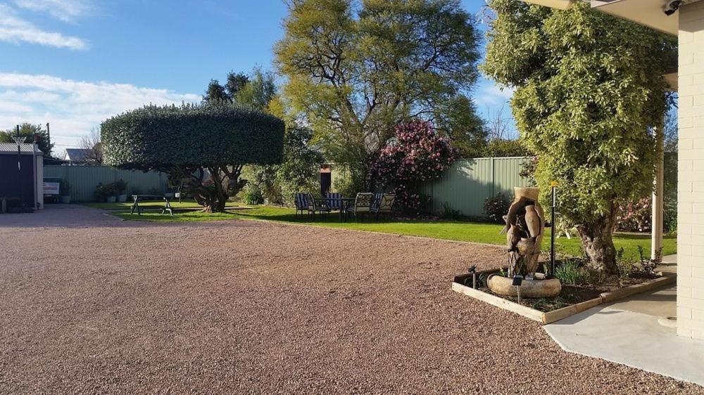 Bairnsdale Town Central Motel Kültér fotó